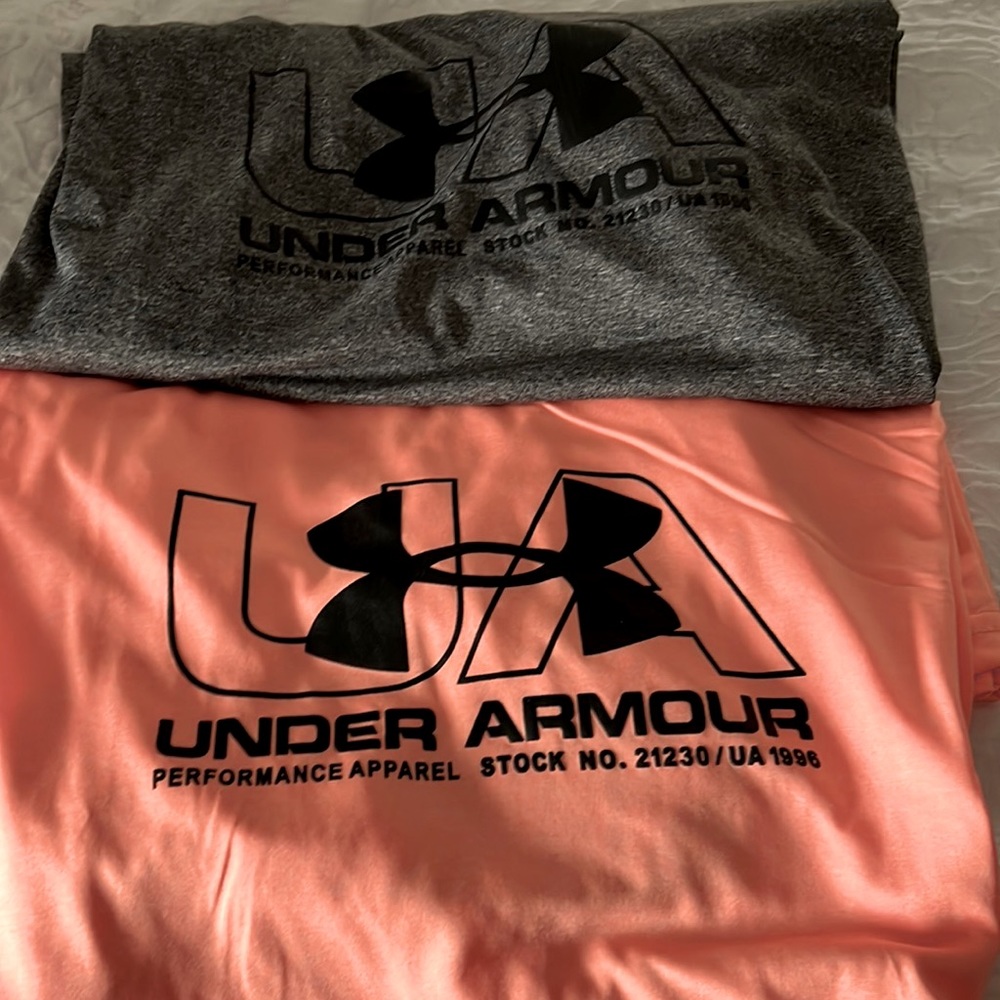 New with Tags! Includes 2 Men’s under armor heat gear loose fit tees xxl